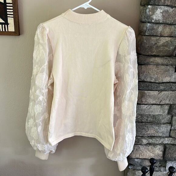 Flying Tomato White Fitted Ruffled Puff Sleeve Blouse - Picture 7 of 8